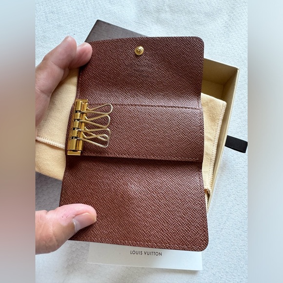 🥰Louis Vuitton Key Case - Picture 15 of 17